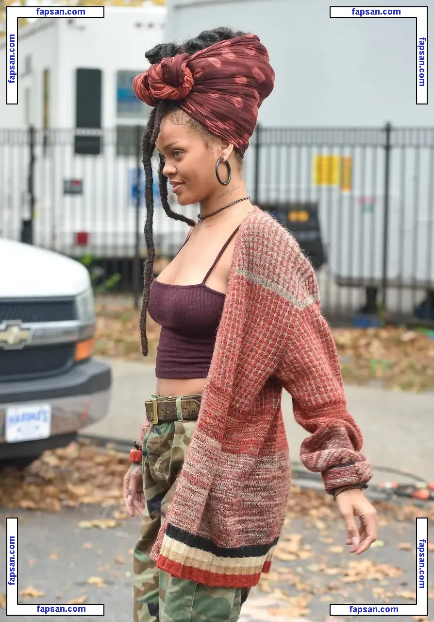 Rihanna nude photo #1153 from OnlyFans