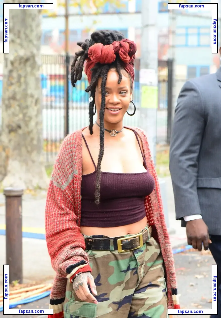 Rihanna nude photo #1157 from OnlyFans