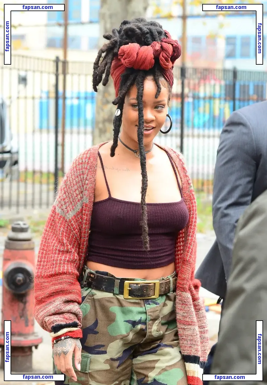 Rihanna nude photo #1158 from OnlyFans