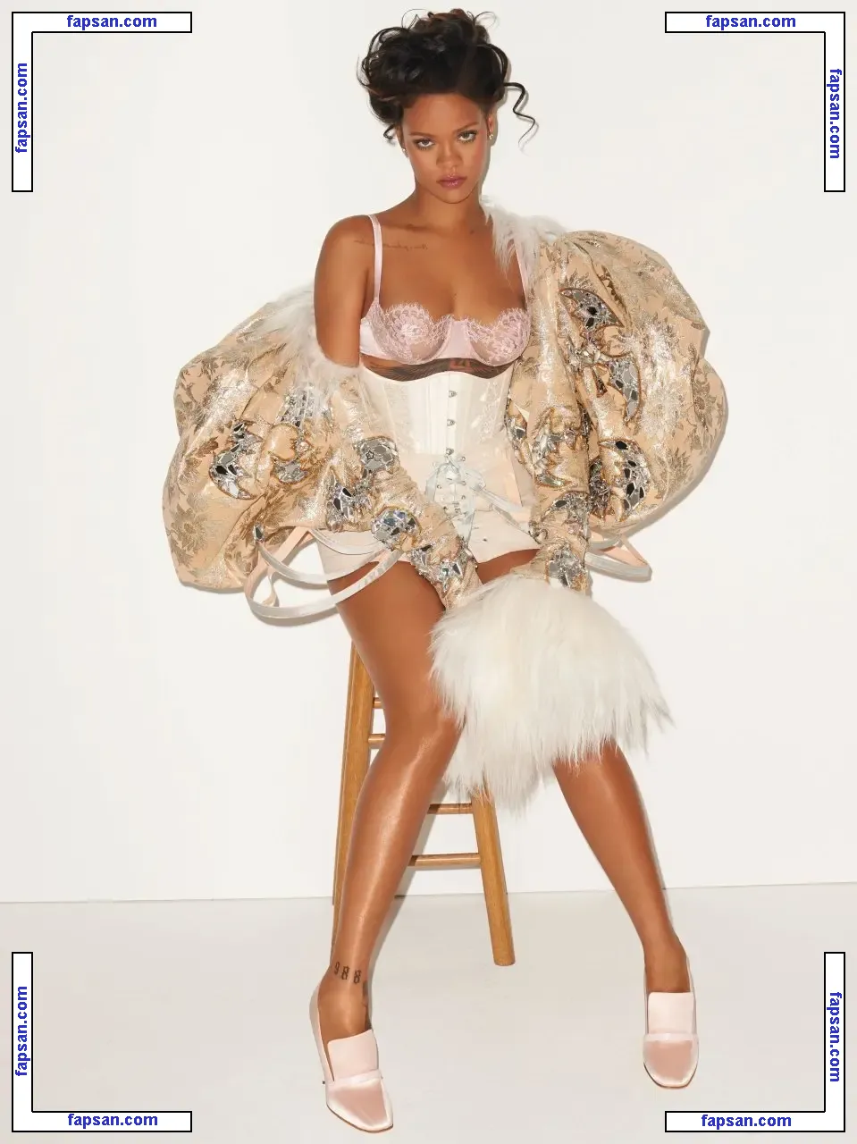 Rihanna nude photo #1173 from OnlyFans