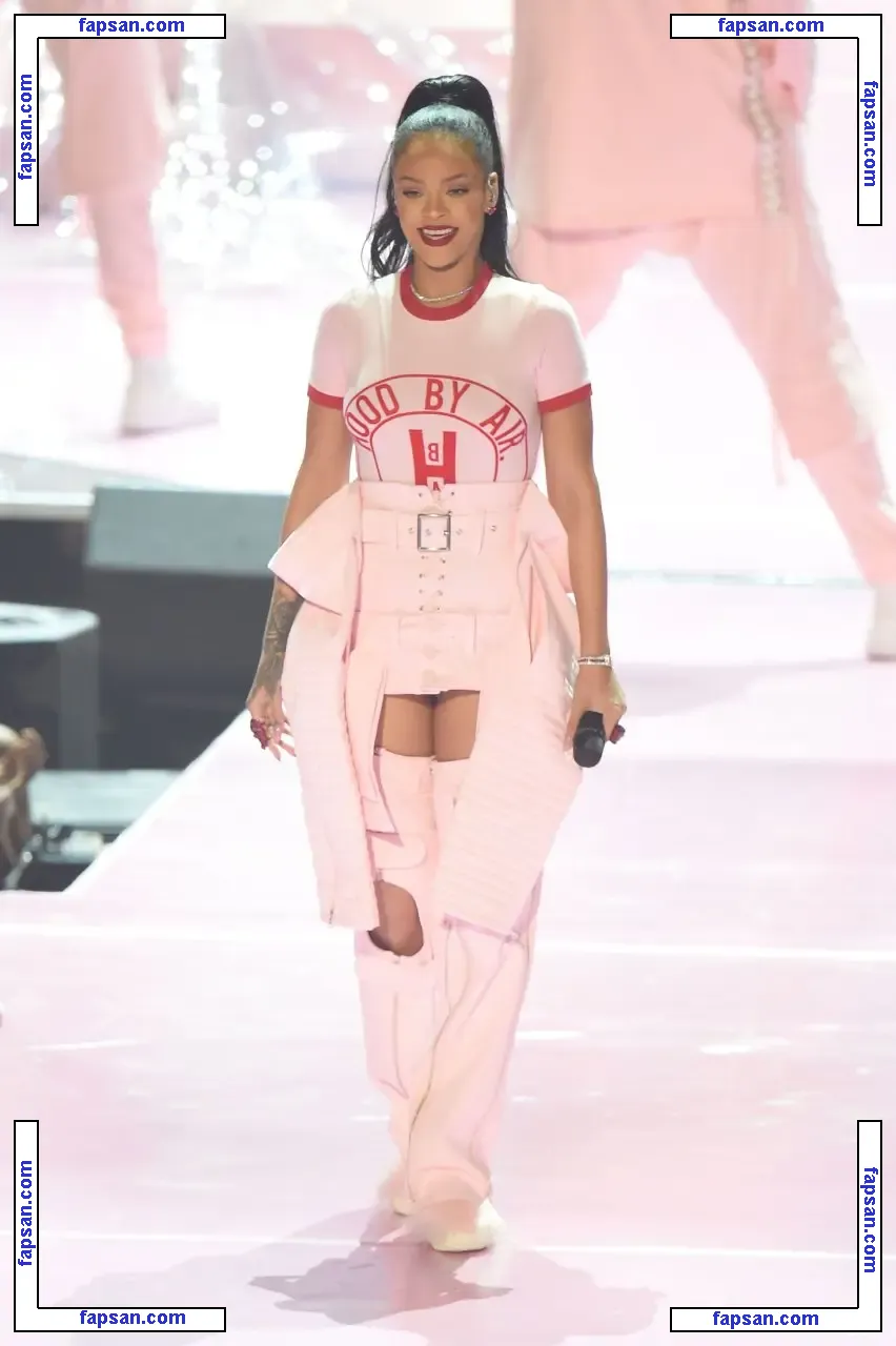 Rihanna nude photo #1190 from OnlyFans
