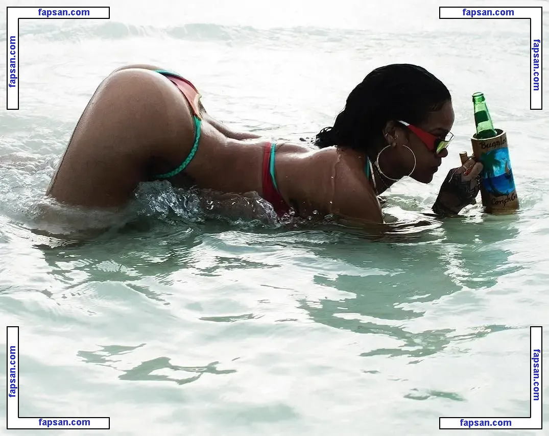 Rihanna nude photo #1247 from OnlyFans