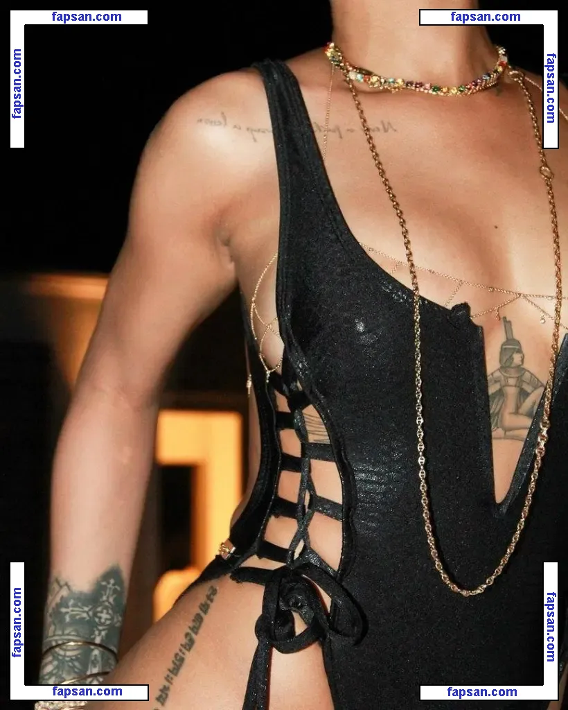 Rihanna nude photo #1275 from OnlyFans