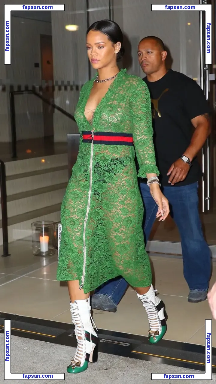 Rihanna nude photo #1281 from OnlyFans