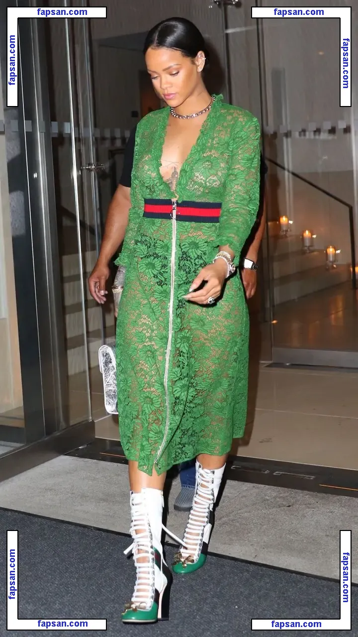 Rihanna nude photo #1301 from OnlyFans