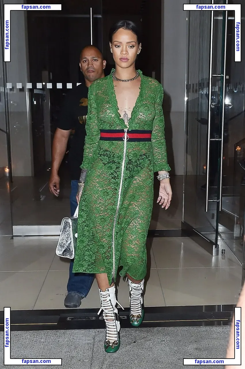 Rihanna nude photo #1314 from OnlyFans