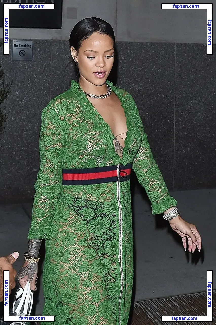 Rihanna nude photo #1318 from OnlyFans