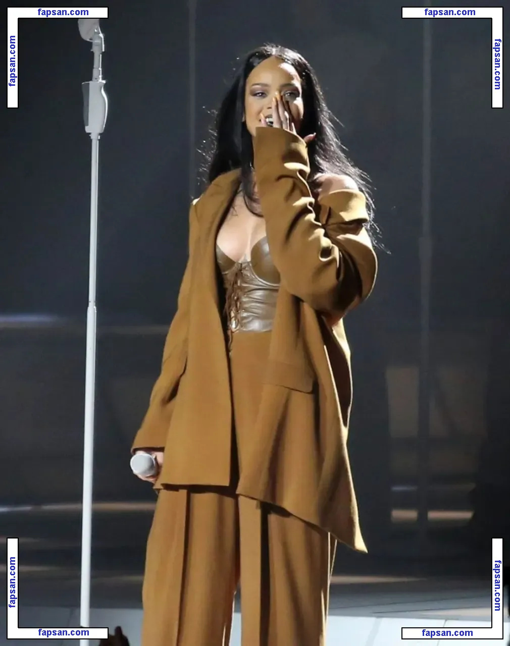 Rihanna nude photo #1322 from OnlyFans
