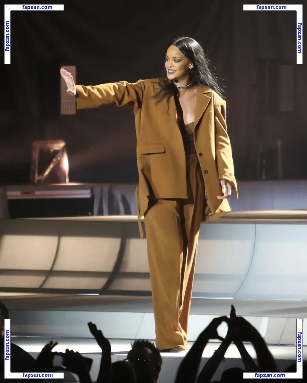Rihanna nude photo #1325 from OnlyFans