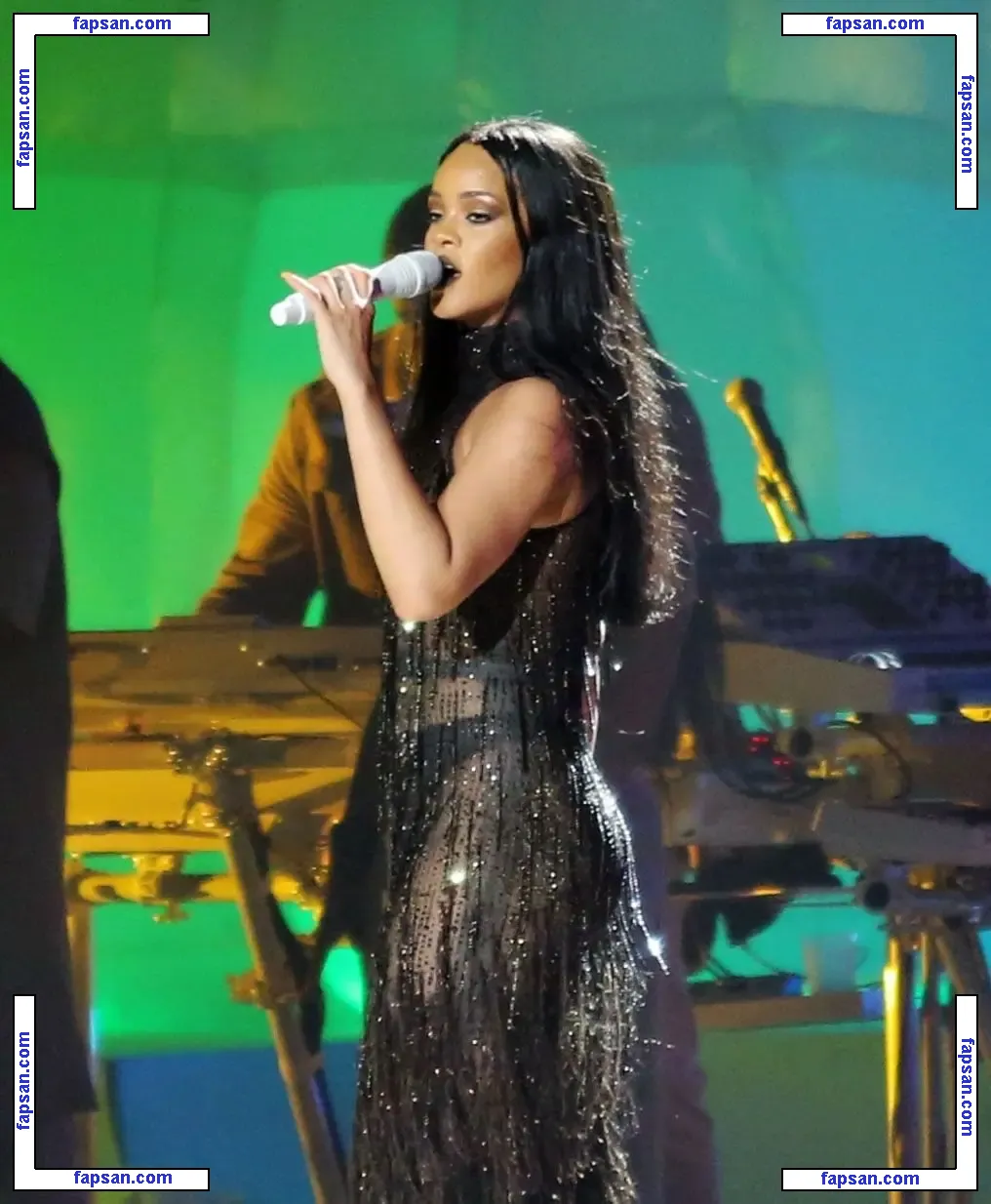 Rihanna nude photo #1333 from OnlyFans