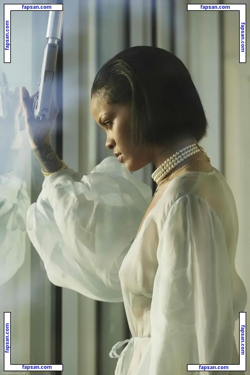 Rihanna nude photo #1354 from OnlyFans