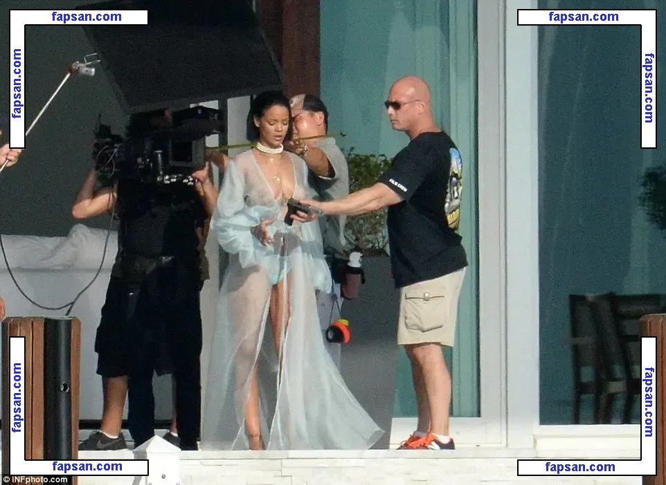 Rihanna nude photo #1430 from OnlyFans