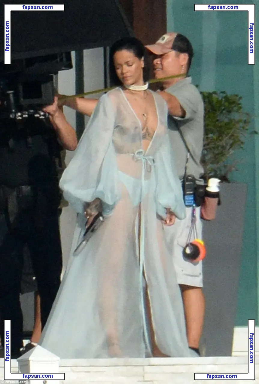 Rihanna nude photo #1431 from OnlyFans