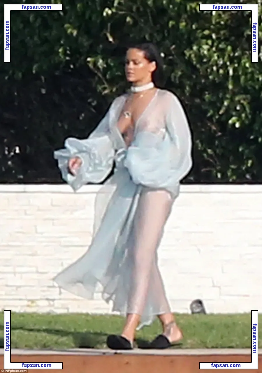 Rihanna nude photo #1443 from OnlyFans