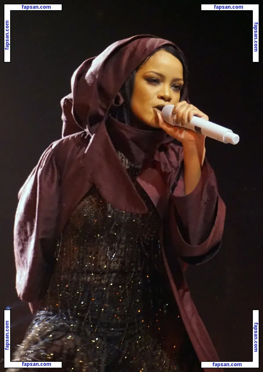 Rihanna nude photo #1461 from OnlyFans