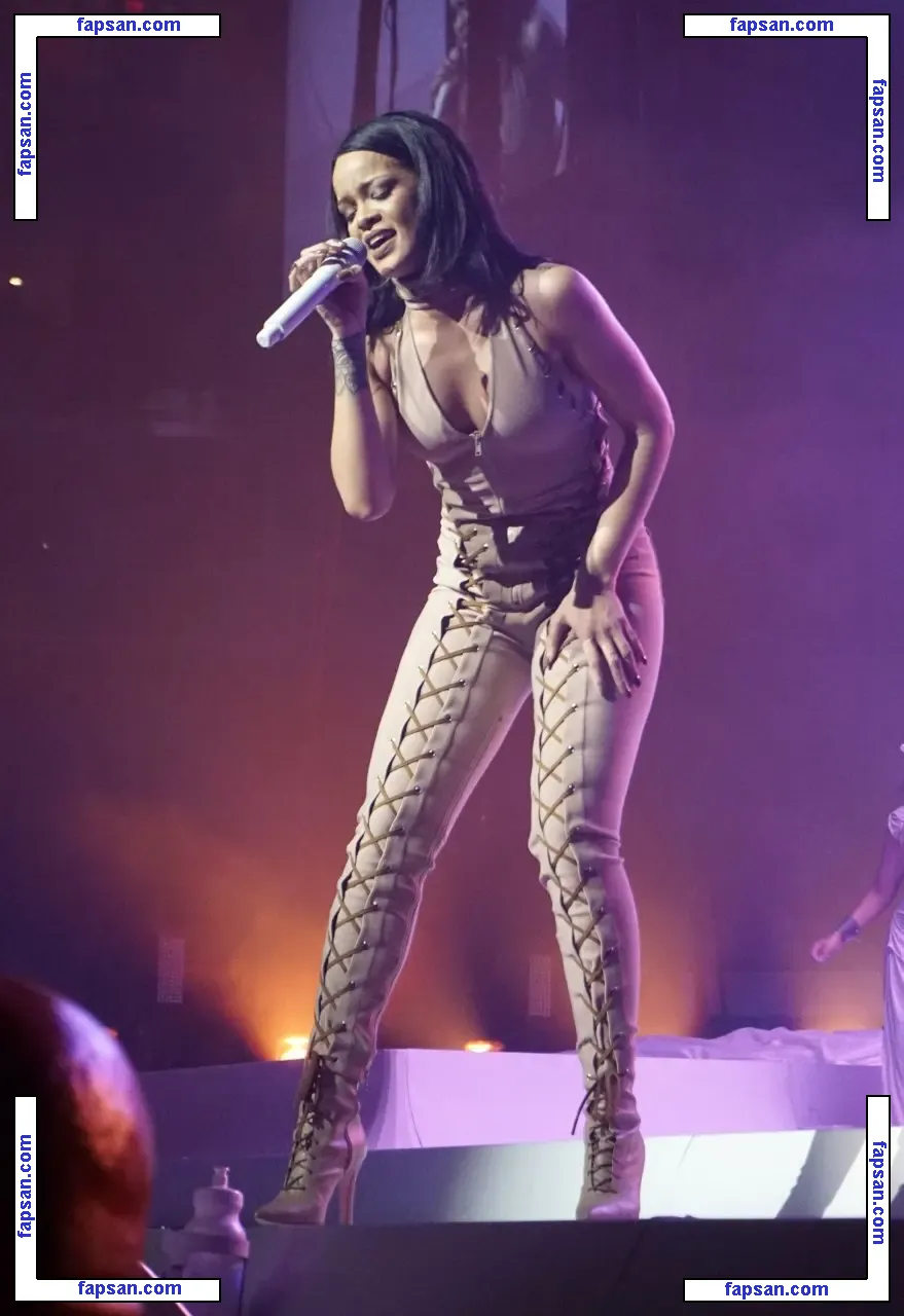Rihanna nude photo #1464 from OnlyFans
