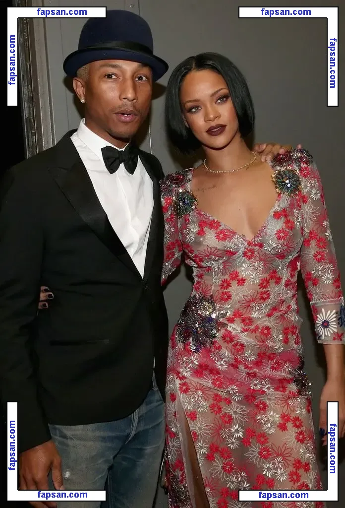 Rihanna nude photo #1489 from OnlyFans