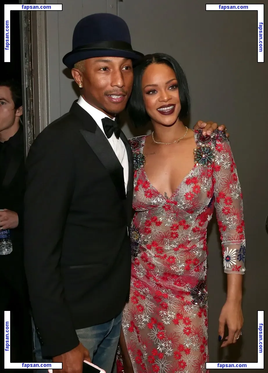 Rihanna nude photo #1499 from OnlyFans