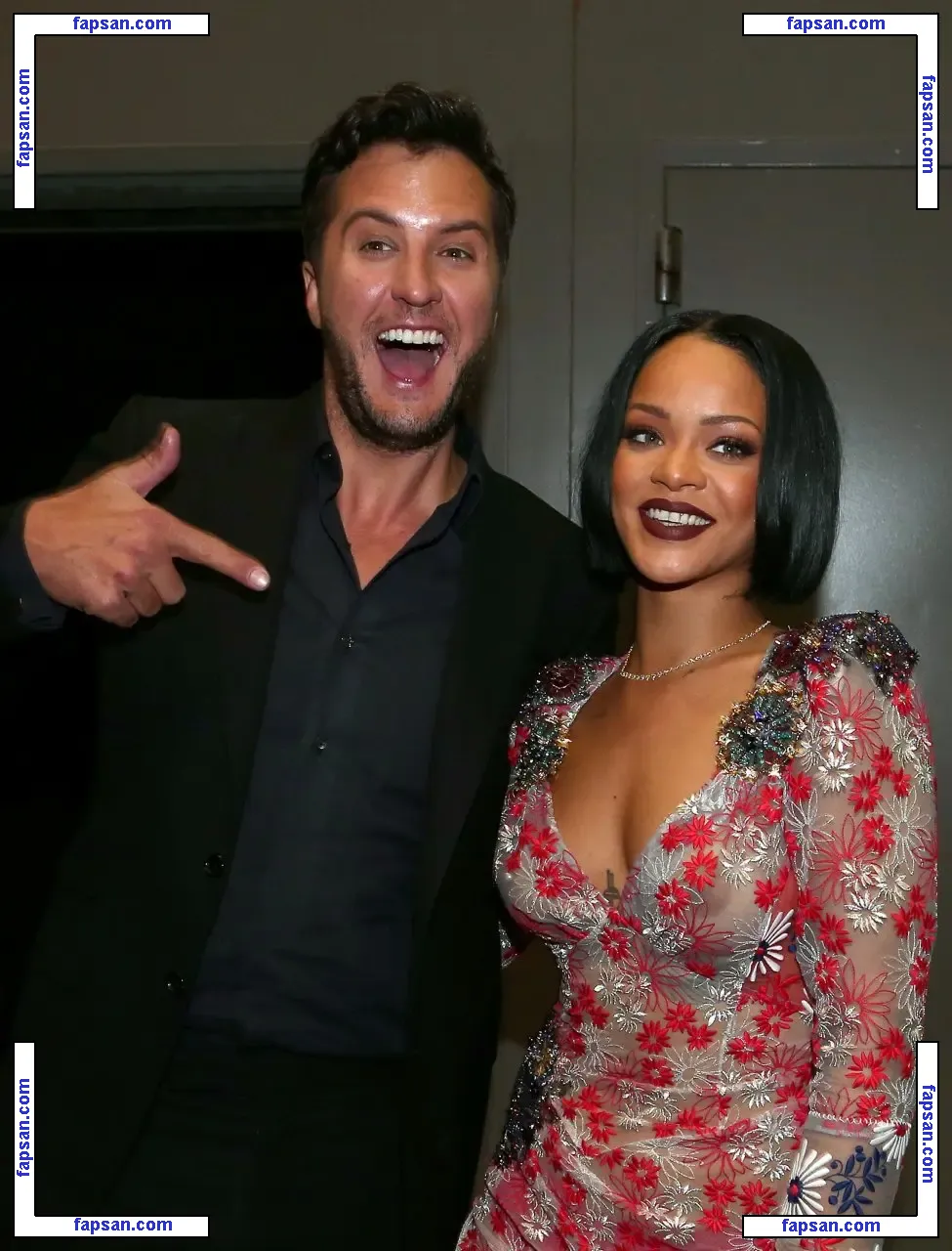 Rihanna nude photo #1511 from OnlyFans