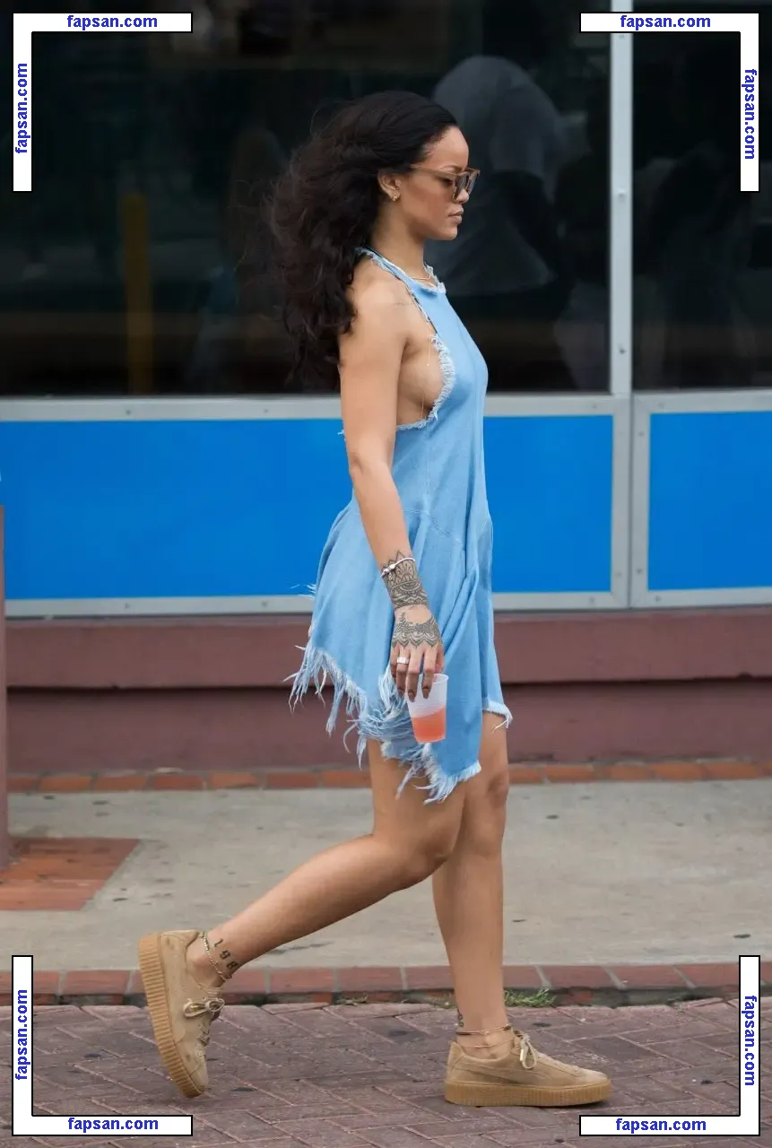 Rihanna nude photo #1535 from OnlyFans