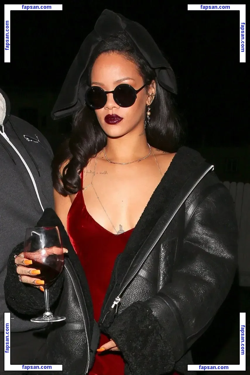 Rihanna nude photo #1551 from OnlyFans