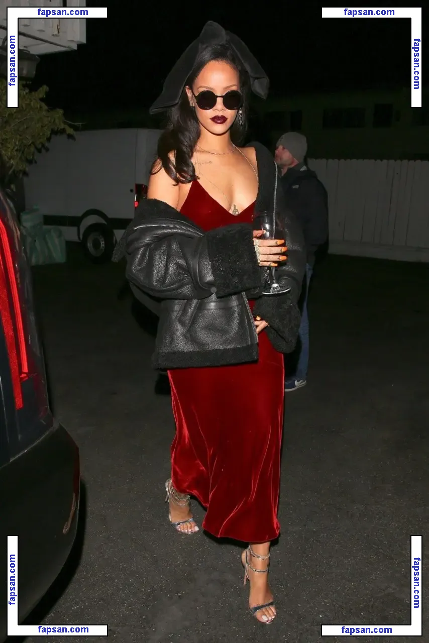 Rihanna nude photo #1556 from OnlyFans