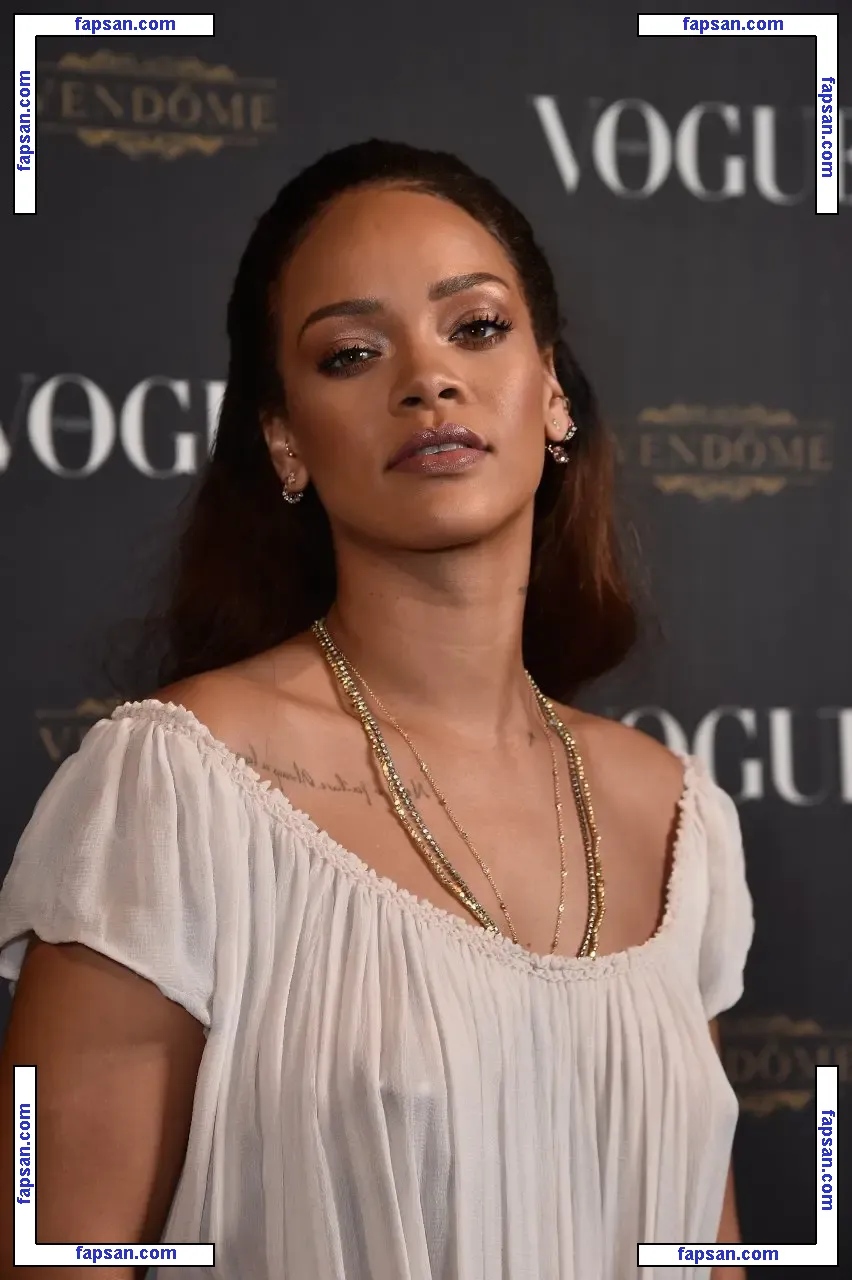 Rihanna nude photo #1602 from OnlyFans