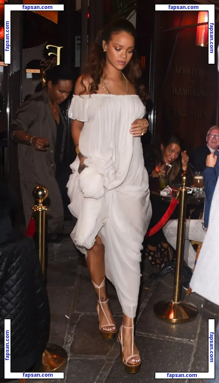 Rihanna nude photo #1655 from OnlyFans