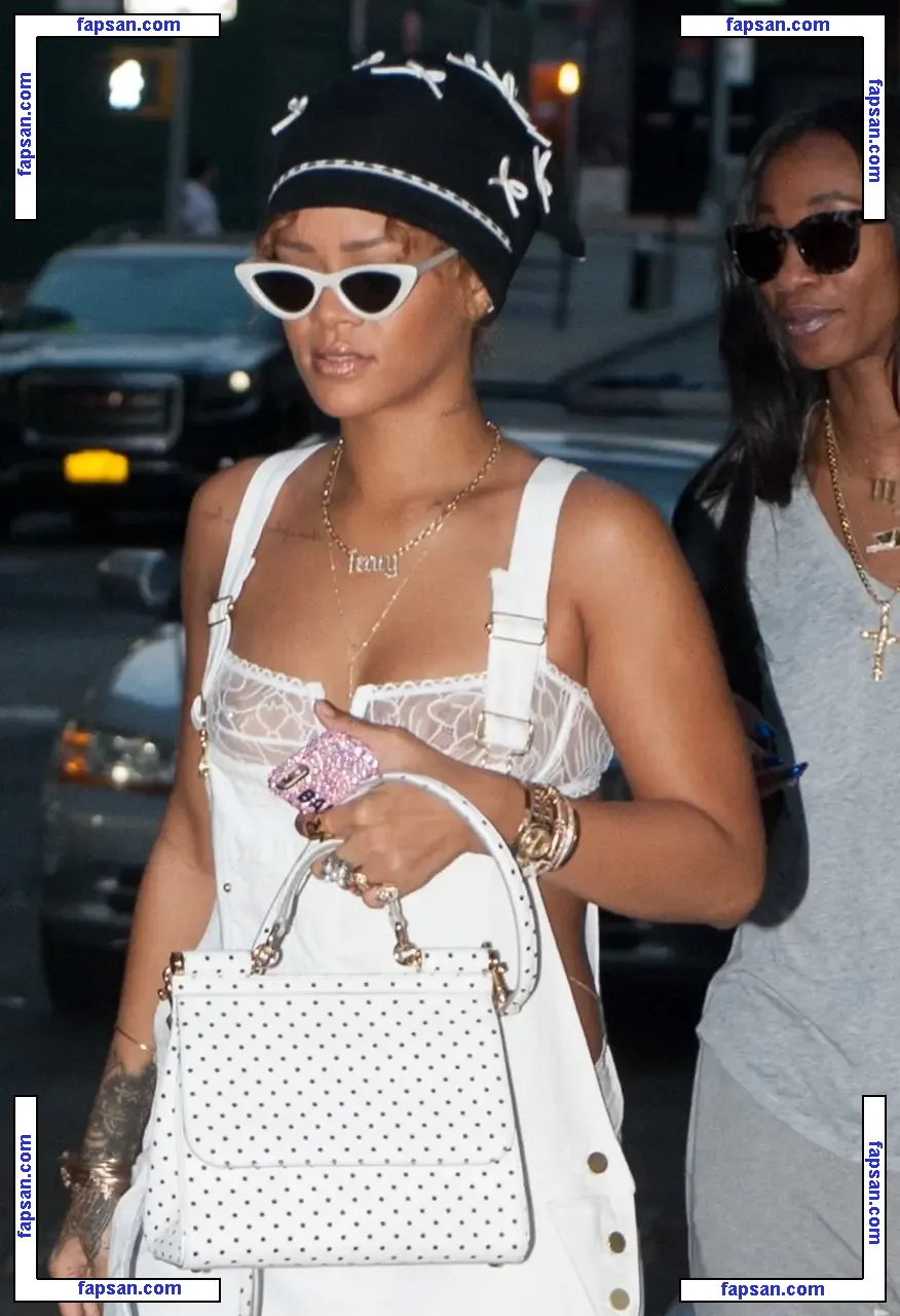 Rihanna nude photo #1730 from OnlyFans