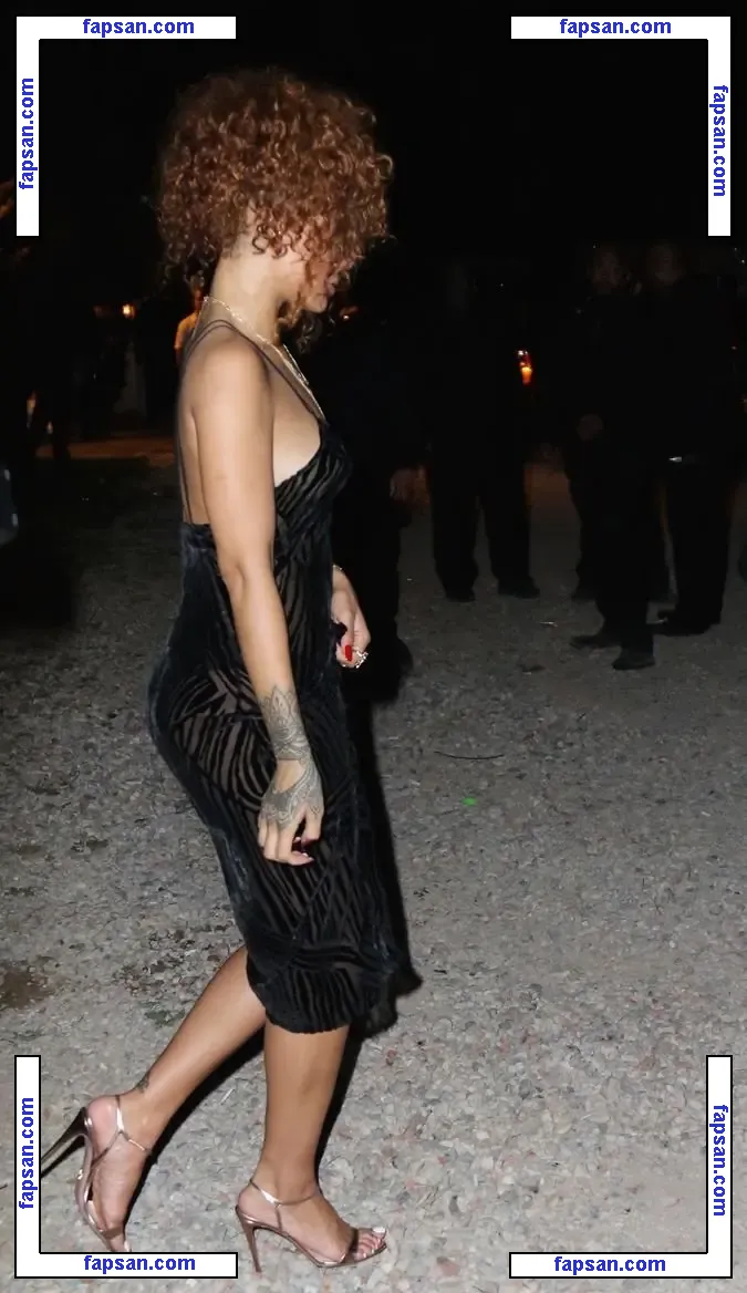 Rihanna nude photo #1848 from OnlyFans