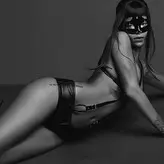 Rihanna nude #1970