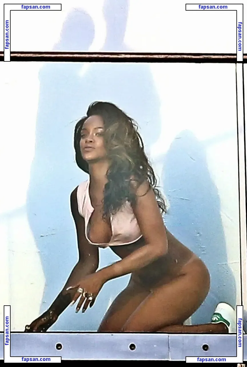 Rihanna nude photo #2023 from OnlyFans