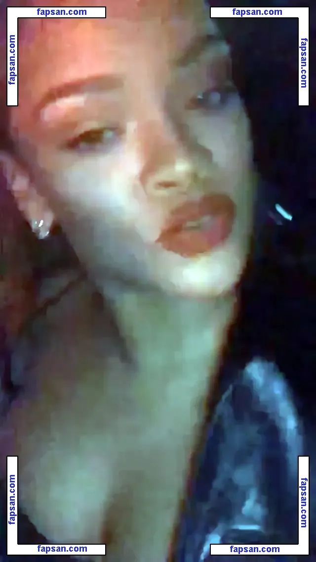Rihanna nude photo #2028 from OnlyFans