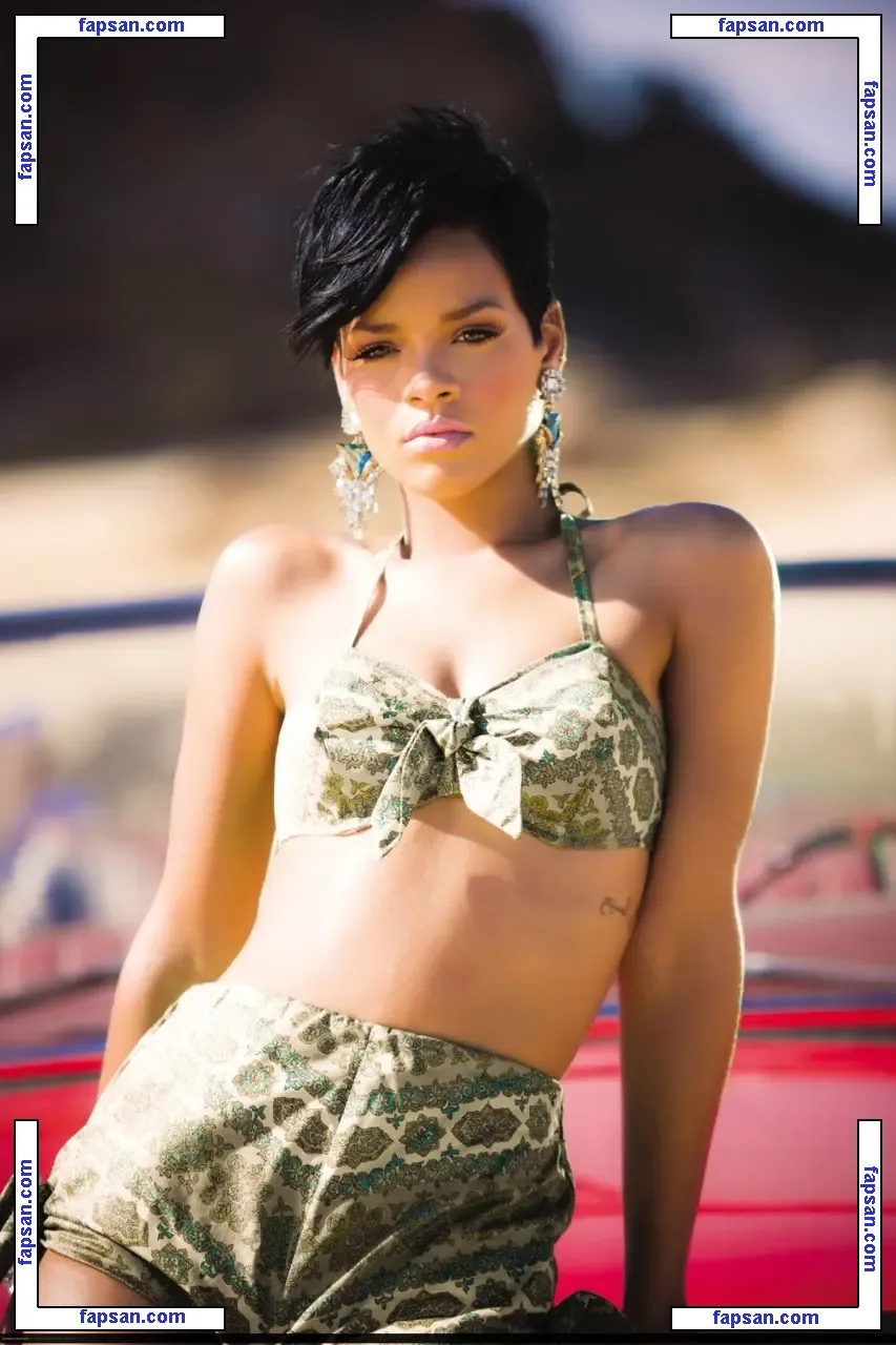 Rihanna nude photo #2061 from OnlyFans