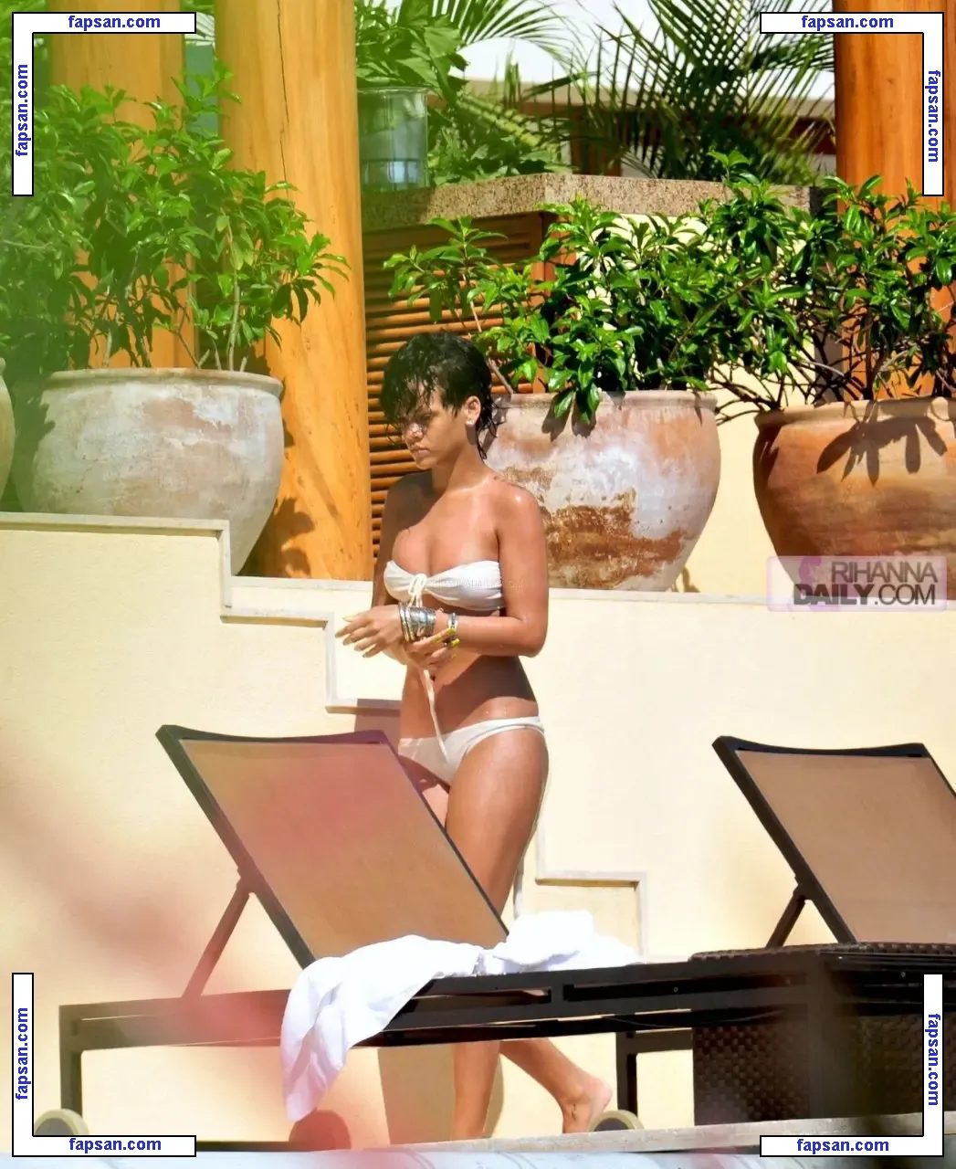 Rihanna nude photo #2113 from OnlyFans