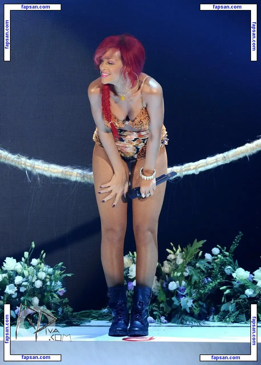 Rihanna nude photo #2117 from OnlyFans