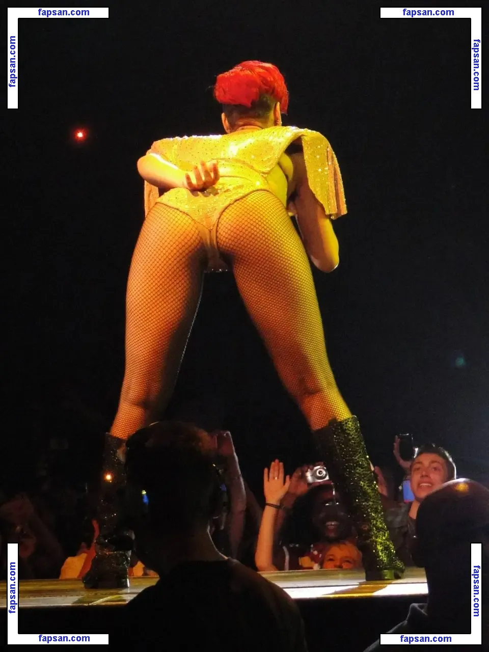 Rihanna nude photo #2170 from OnlyFans