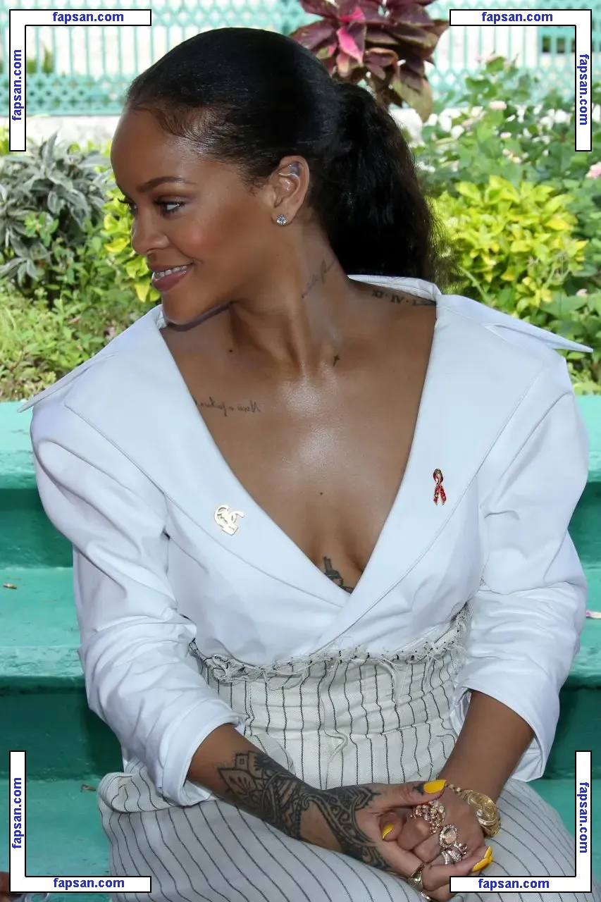 Rihanna nude photo #2248 from OnlyFans