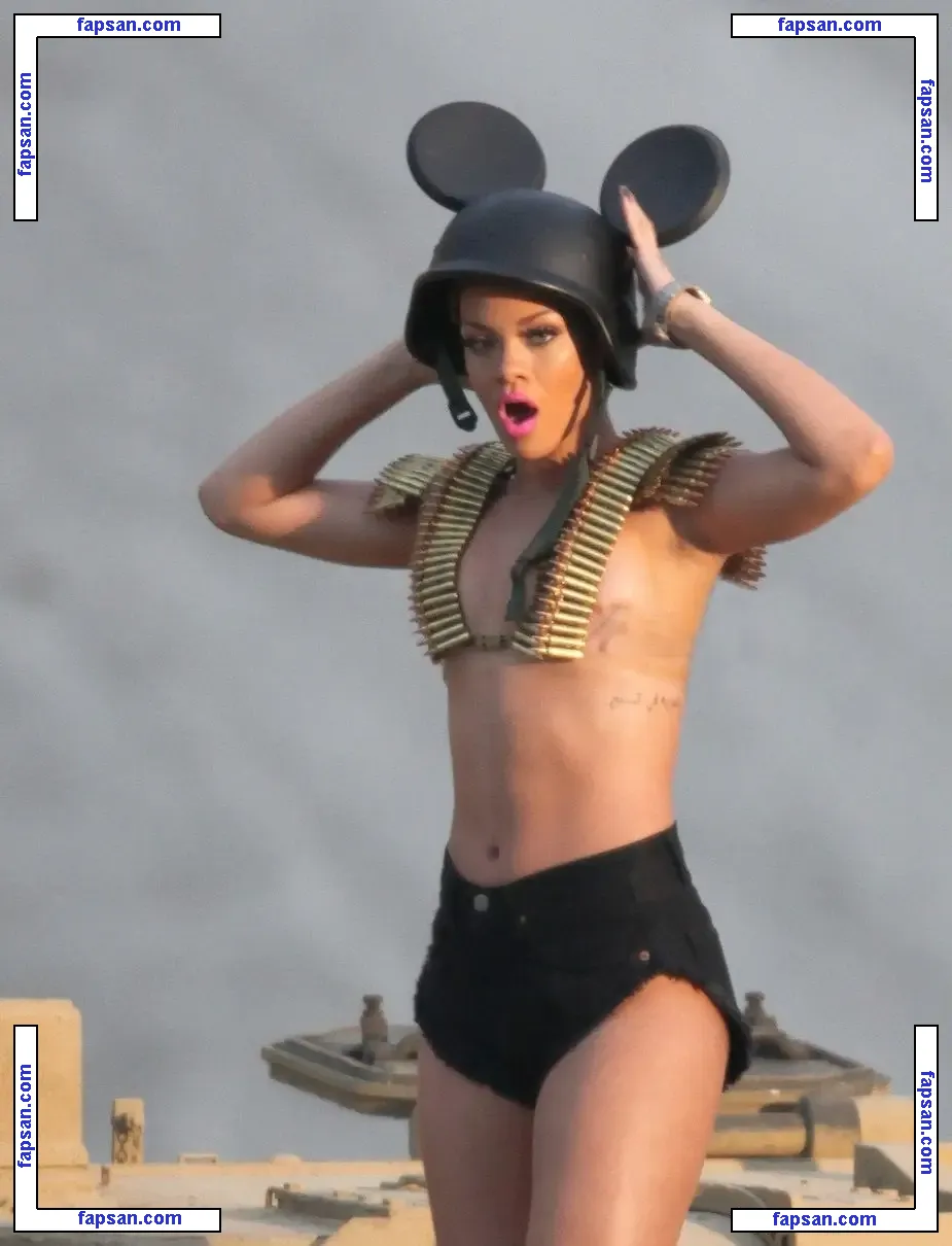 Rihanna nude photo #2294 from OnlyFans