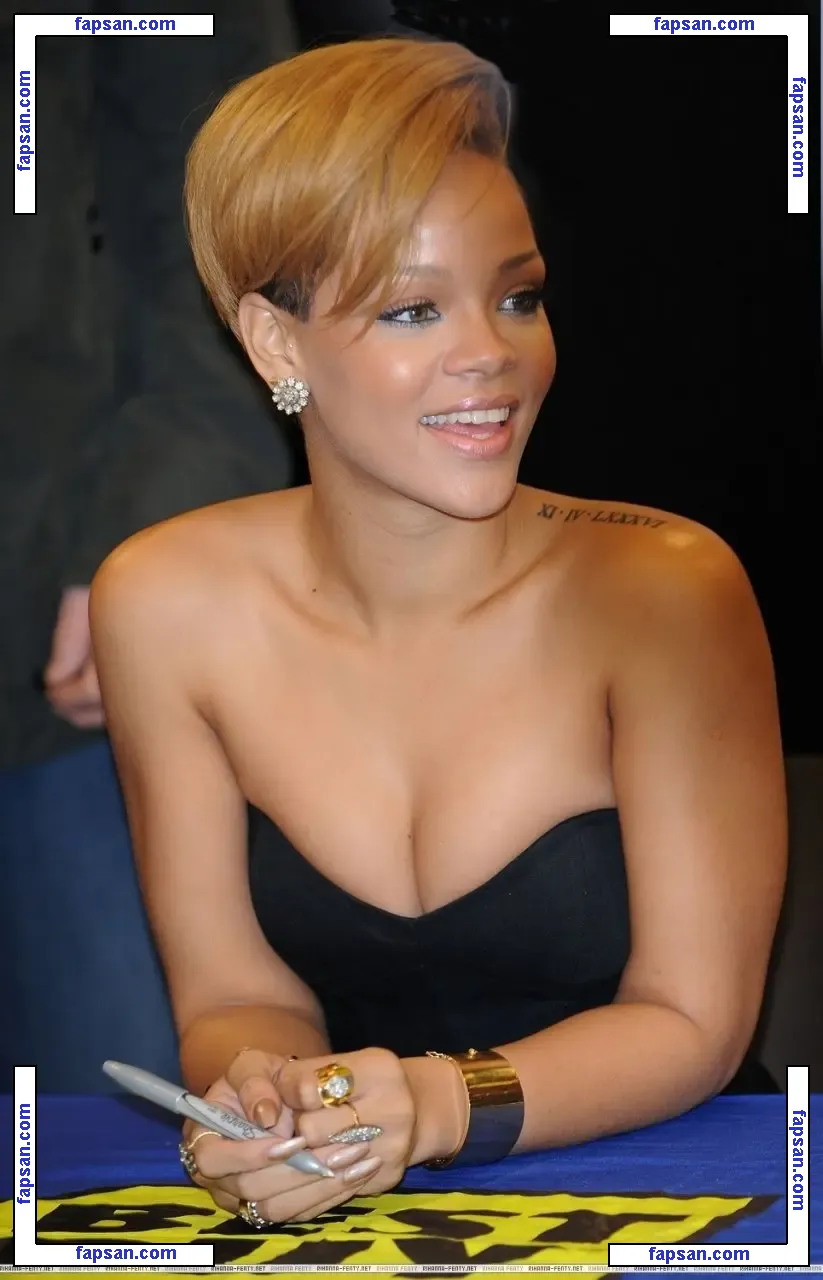 Rihanna nude photo #2321 from OnlyFans
