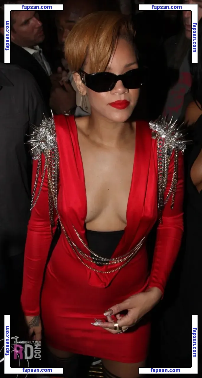 Rihanna nude photo #2323 from OnlyFans