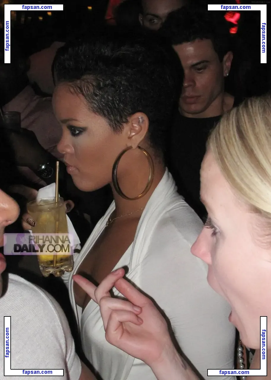 Rihanna nude photo #2351 from OnlyFans