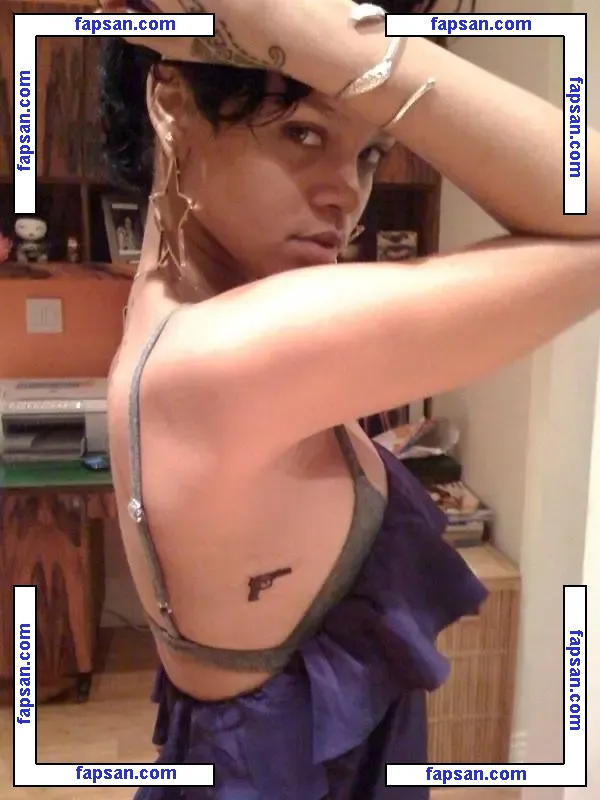 Rihanna nude photo #2357 from OnlyFans