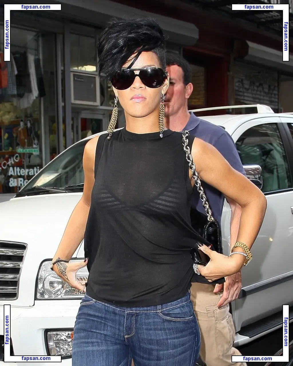 Rihanna nude photo #2372 from OnlyFans