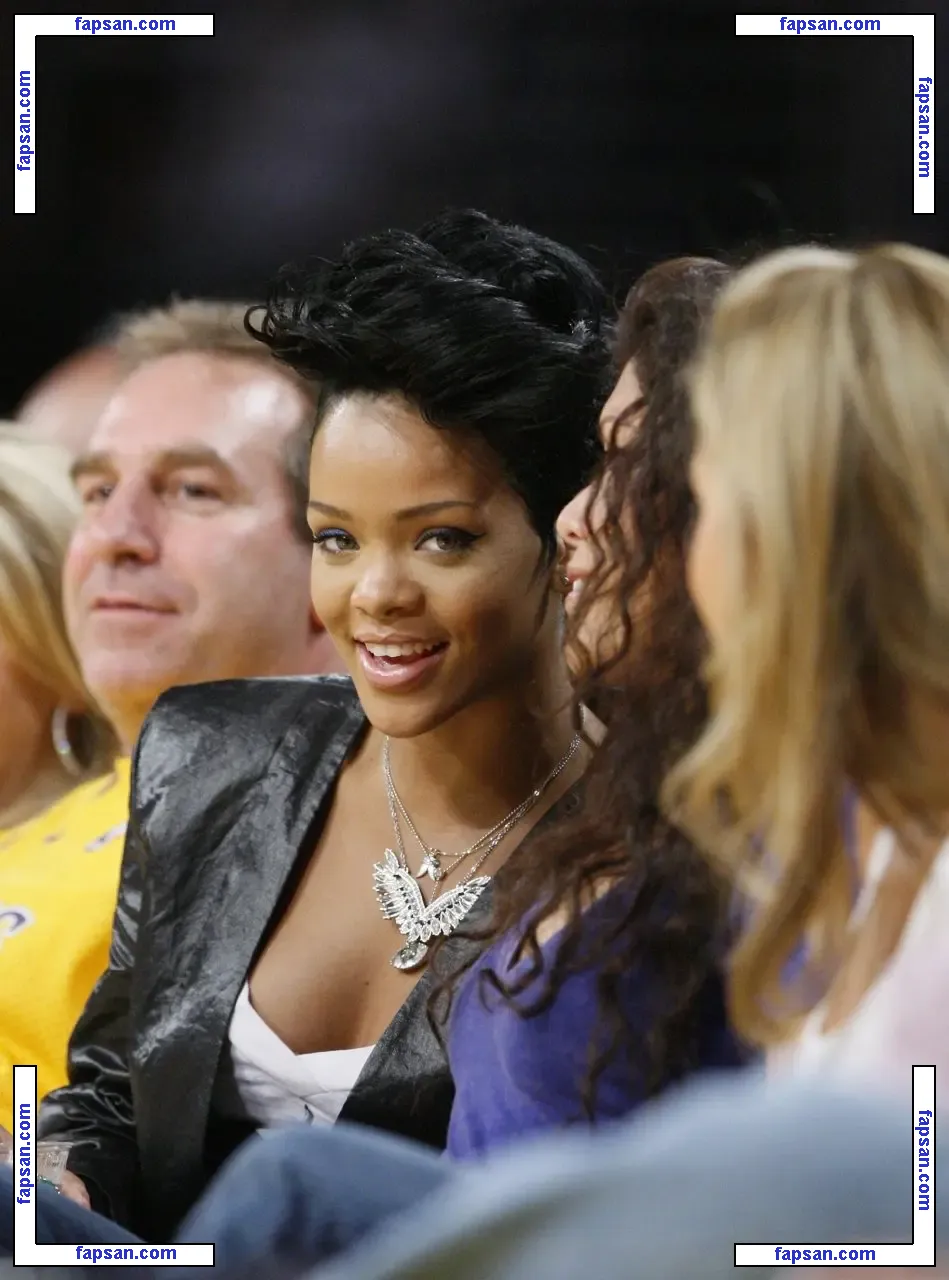 Rihanna nude photo #2380 from OnlyFans