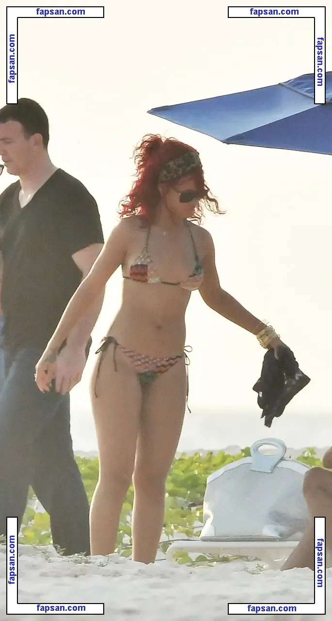 Rihanna nude photo #2411 from OnlyFans