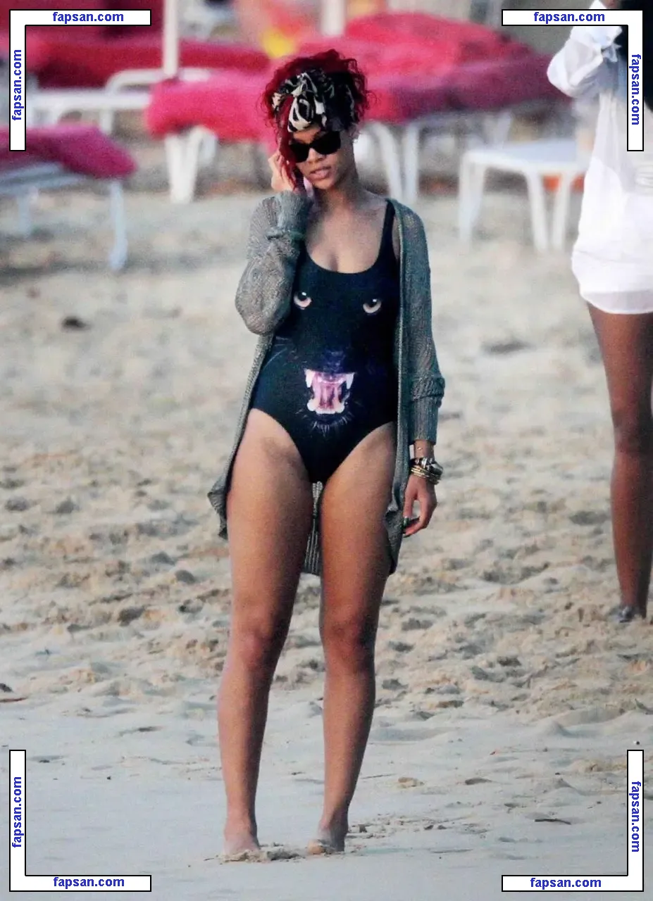 Rihanna nude photo #2419 from OnlyFans