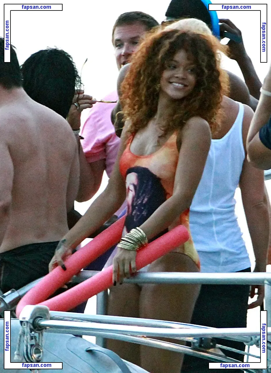 Rihanna nude photo #2523 from OnlyFans