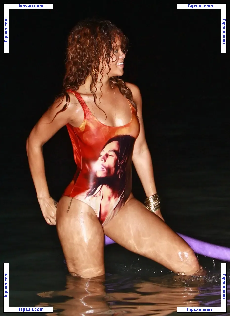 Rihanna nude photo #2556 from OnlyFans