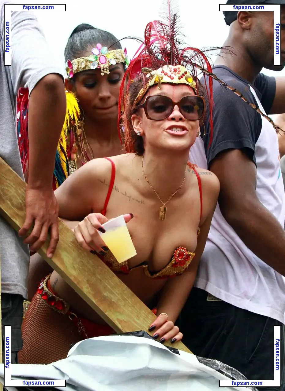 Rihanna nude photo #2601 from OnlyFans